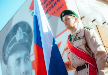 В Нижнем Новгороде открыли граффити в честь Героя Советского Союза Николая Фильченкова В Нижнем Новгороде открыли граффити в честь Героя Советского Союза Николая Фильченкова