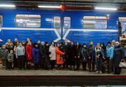 В нижегородском метро на маршруты вышли два новых вагона, посвященных героям СВО В нижегородском метро на маршруты вышли два новых вагона, посвященных героям СВО
