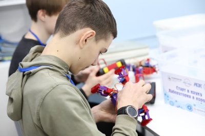 Около 200 школьников приняли участие в фестивале беспилотной авиации в Арзамасе Около 200 школьников приняли участие в фестивале беспилотной авиации в Арзамасе