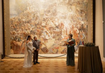 Нижегородская пара зарегистрировала брак на фоне картины Константина Маковского «Воззвание Минина»
