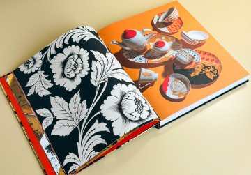 В России провели масштабное исследование о хохломском промысле, представив его в виде книги В России провели масштабное исследование о хохломском промысле, представив его в виде книги