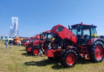 Более 1,5 тысячи единиц новой сельскохозяйственной техники закупили нижегородские сельхозтоваропроизводители в 2024 году Более 1,5 тысячи единиц новой сельскохозяйственной техники закупили нижегородские сельхозтоваропроизводители в 2024 году