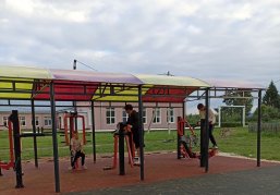 В селе Хохлома Ковернинского округа благодаря проекту «Вам решать!» открыли новую спортплощадку