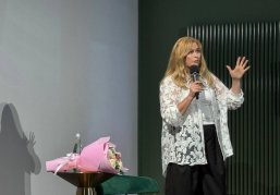 Встреча с «самым титулованным пилотом столетия» Светланой Капаниной прошла в Нижнем Новгороде Встреча с «самым титулованным пилотом столетия» Светланой Капаниной прошла в Нижнем Новгороде