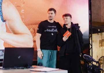 Игроки профессиональных спортклубов сыграли с юными болельщиками в метавселенной «Спортивный Нижний Новгород» Игроки профессиональных спортклубов сыграли с юными болельщиками в метавселенной «Спортивный Нижний Новгород»