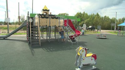 В поселке Пижма по нацпроекту «Инфраструктура для жизни» создали площадку для игры и занятий спортом