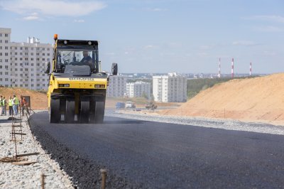 Подрядчик начал укладывать асфальтобетон на дороге-дублере проспекта Гагарина в Нижнем Новгороде Подрядчик начал укладывать асфальтобетон на дороге-дублере проспекта Гагарина в Нижнем Новгороде