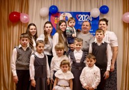 Матери 12 детей из Лукояновского округа Наталии Склянчук присвоено высшее звание Российской Федерации – «Мать-героиня»