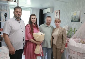 Боец СВО из Дзержинска приехал домой в отпуск, чтобы встретиться с новорожденной дочерью