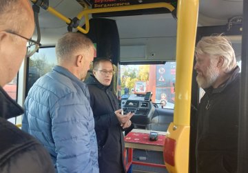 Минтранс и ЦРТС провели в Нижнем Новгороде проверку работы валидаторов на задних площадках автобусов