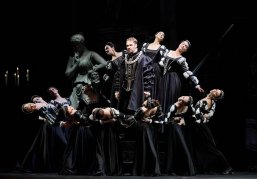 В Нижегородском театре оперы и балета состоялась премьера оперы Джузеппе Верди «Риголетто»