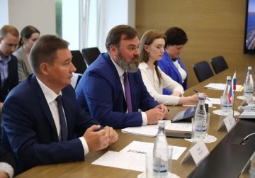 Андрей Бетин: «Нижегородская область закладывает основы дружественных отношений с Угандой» Андрей Бетин: «Нижегородская область закладывает основы дружественных отношений с Угандой»