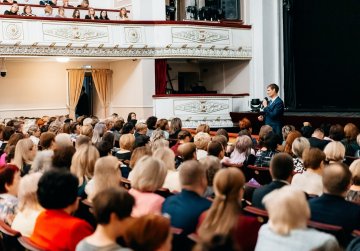 Более 50 нижегородских работников сферы образования получили награды федерального и регионального уровня