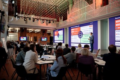 В Нижнем Новгороде представили концепции программ развития территорий для 15 городов России