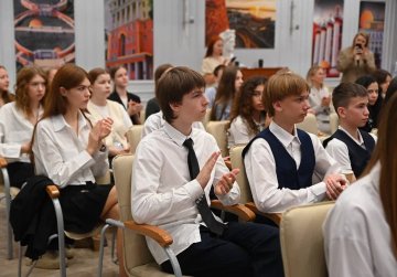 Открытый «Урок цифры» прошел для нижегородских школьников в рамках конференции «ЦИПР-2025»