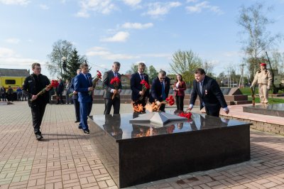 К мемориалу «Вечный огонь» в Семенове подвели магистральный газопровод К мемориалу «Вечный огонь» в Семенове подвели магистральный газопровод