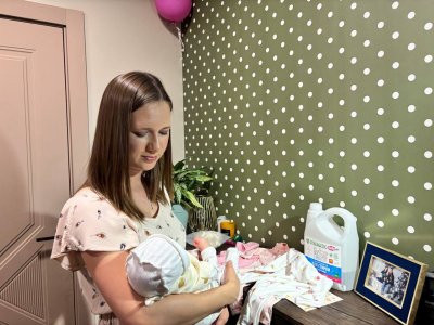 Нижегородка, в июле ставшая мамой, уже приобрела для своей дочки товары по электронному сертификату «Подарок новорожденному» Нижегородка, в июле ставшая мамой, уже приобрела для своей дочки товары по электронному сертификату «Подарок новорожденному»