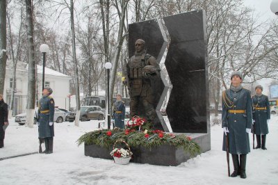 В Чкаловске открылся памятник, посвященный землякам-героям СВО