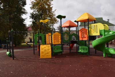 В Ардатове открыли современную детскую игровую площадку, построенную в рамках проекта «Вам решать!»