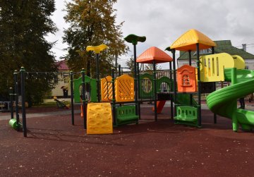 В Ардатове открыли современную детскую игровую площадку, построенную в рамках проекта «Вам решать!» В Ардатове открыли современную детскую игровую площадку, построенную в рамках проекта «Вам решать!»