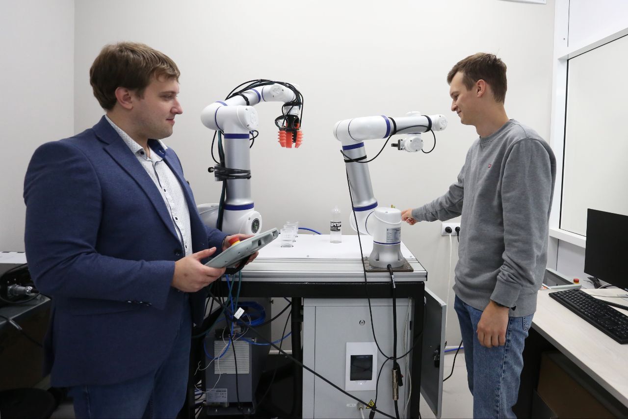 Перспективы работы Нижегородского центра развития промышленной робототехники обсудили на профильной конференции в Нижнем Новгороде Перспективы работы Нижегородского центра развития промышленной робототехники обсудили на профильной конференции в Нижнем Новгороде